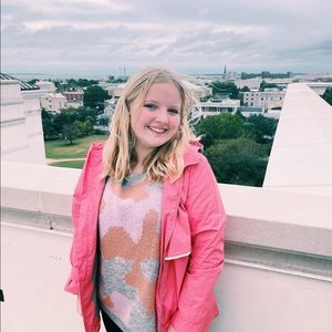 Meet your Posher, Maddie